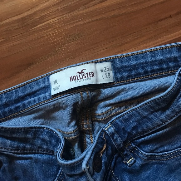 Hollister ripped jeans - Picture 3 of 3